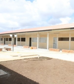 Nova escola oferece 480 vagas para o Ensino Médio e EJA em São Miguel dos Campos