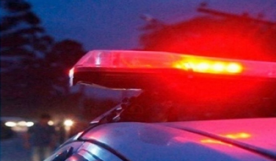 Motorista com sinais de embriaguez é preso após provocar acidente no Feitosa