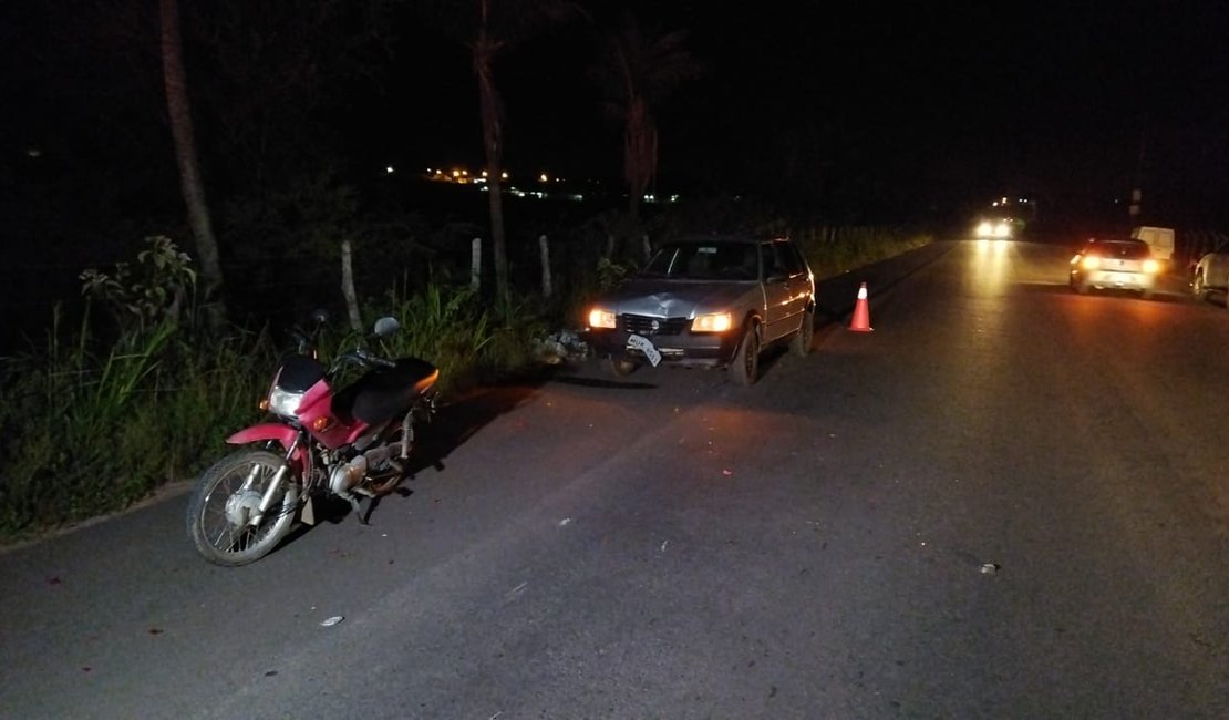 Colisão envolvendo quatro veículos deixa motoqueiro morto em Arapiraca