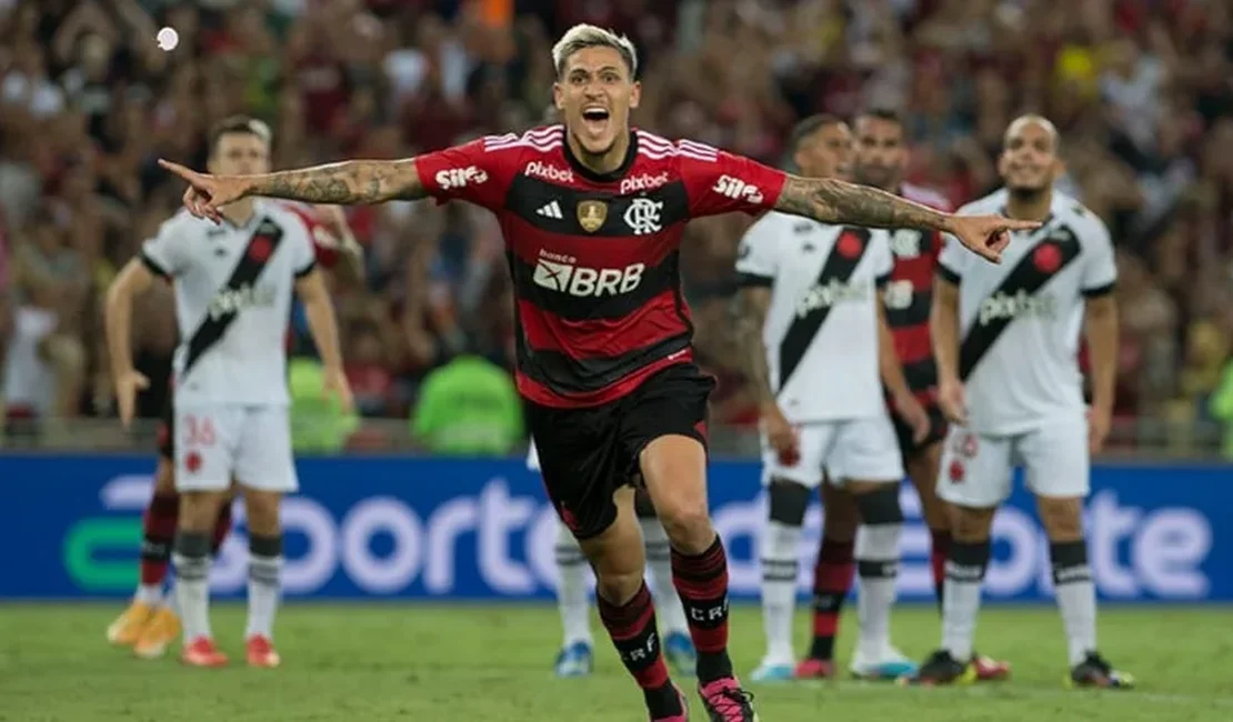 Com brilho de Pedro, Flamengo vence o Vasco novamente e está na decisão do Carioca