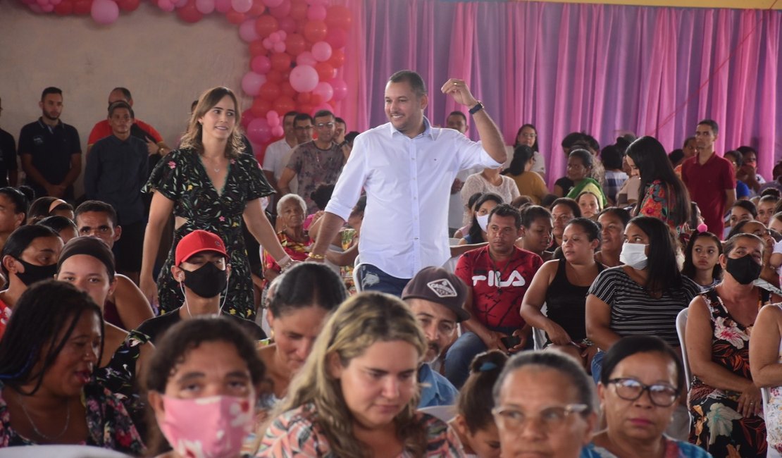 Prefeitura de Campestre faz evento para mulheres e entrega 1.000 cestas básicas