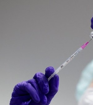 Homem é investigado na Alemanha por suspeita de ter tomado 87 vacinas anti-Covid