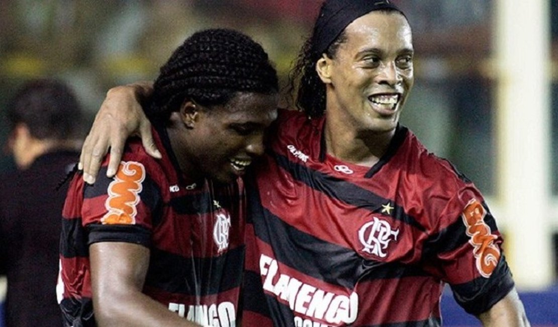 CSA contrata atacante ex-Flamengo