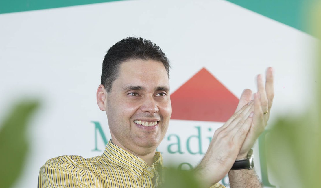 Joãozinho Pereira é um dos primeiros prefeitos a pagar folha e Décimo Terceiro em Alagoas