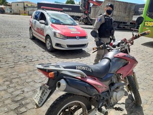 Polícia recupera motocicleta roubada em Arapiraca 