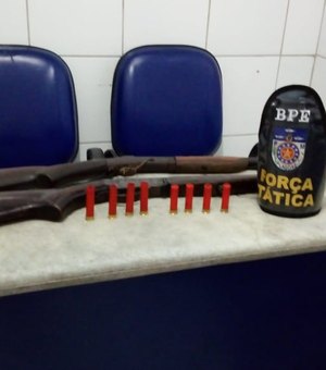 Polícia Militar prende homem com armas e munições em Satuba