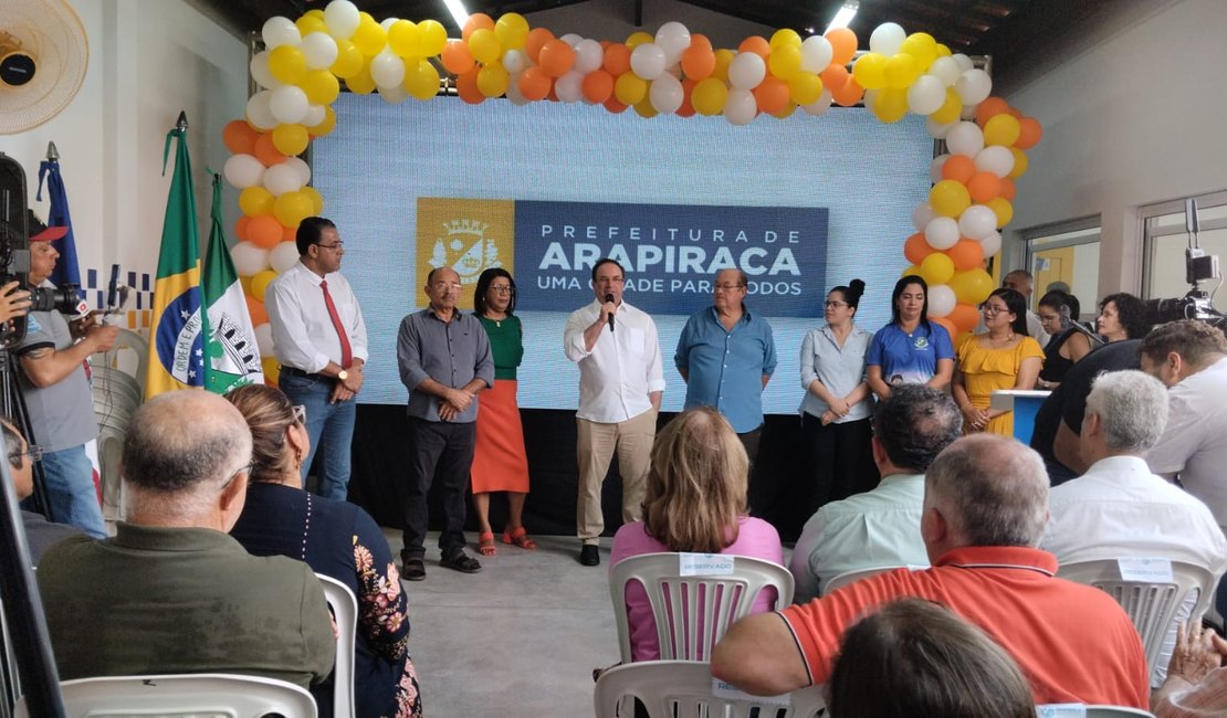 Luciano Barbosa inaugura segunda creche no Planalto e diz que já melhora o transporte escolar