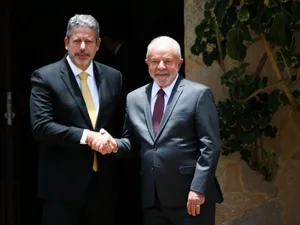 Arthur Lira fecha composição partidária das comissões e arma “arapuca” para governo Lula