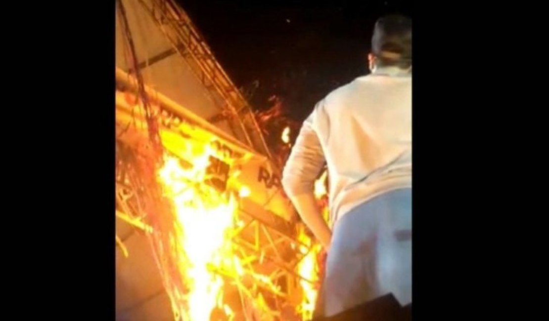 [Vídeo] Iluminação de show de Luan Santana pega fogo no Paraná