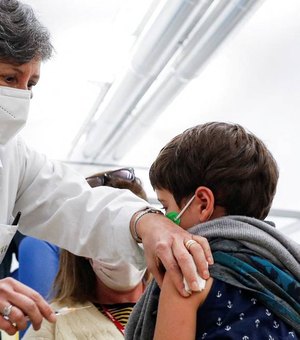 Novo grupo de vacinação da covid-19 teve sete mortes em AL