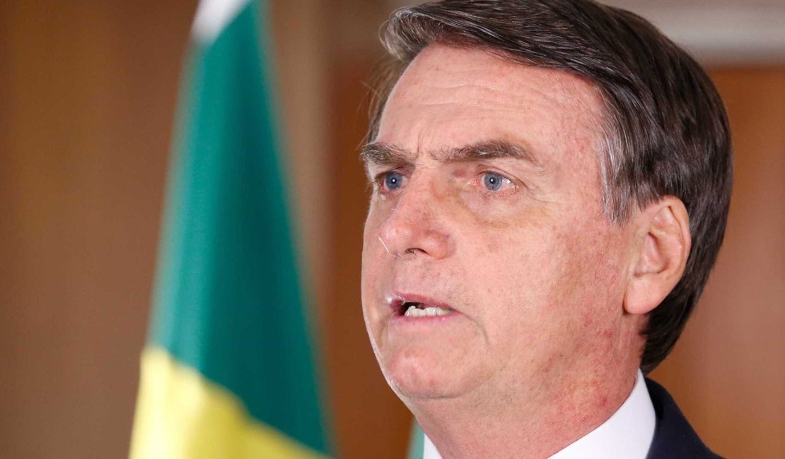 Cirurgia de Bolsonaro passa do prazo e já dura mais de cinco horas