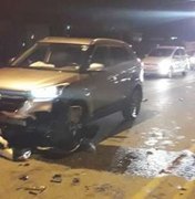 Colisão entre carro e moto deixa um morto na Av. Menino Marcelo