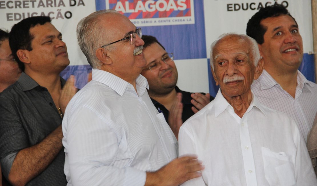 [Vídeo] Rogério Teófilo fala sobre entrega de escola em homenagem a seu pai
