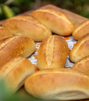 No dia do pão francês, queridinho do café da manhã varia de R$ 0,50 a R$ 1 em Maceió