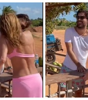 Luciana Gimenez troca beijos com novo namorado em viagem