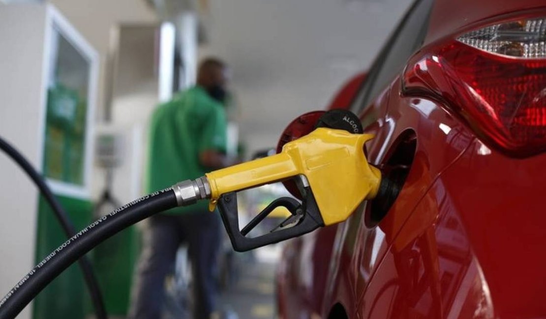 Governo notifica Petrobras sobre reajustes de preços dos combustíveis