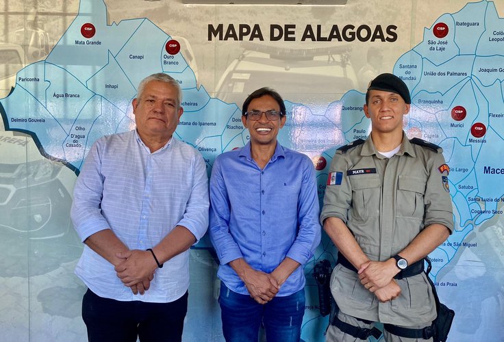 Prefeito Marcos Silva reúne-se com policiais para reafirmar parceria e apoio à segurança no município