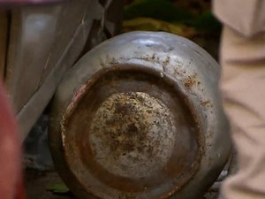 Ladrão furta botijão de gás, perfume e celular de residência no Bairro Vila Maria