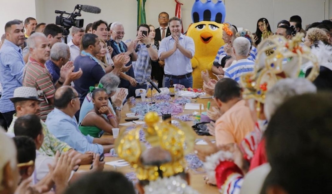 Governo garante mais de meio milhão de reais para as prévias e o Carnaval em Alagoas