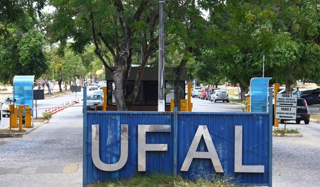 Ufal abre cerca de 800 vagas em programas de assistência estudantil