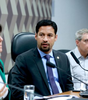 Rodrigo Cunha difunde no Senado negócios de impacto social