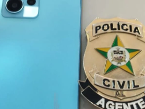 Polícia civil recupera celulares roubados e devolve aos proprietários