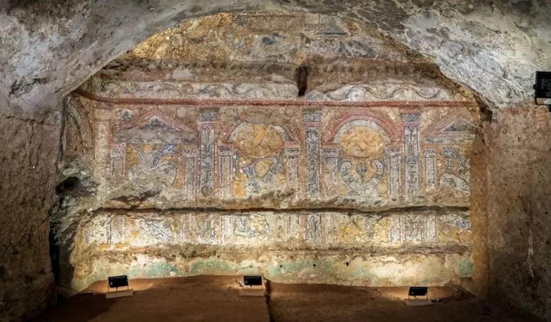 Sala de luxo de 2.300 anos para banquetes é descoberta em Roma