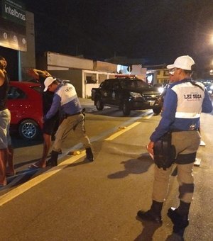 Lei Seca flagra motorista em situação de alcoolemia e inabilitados em Maceió