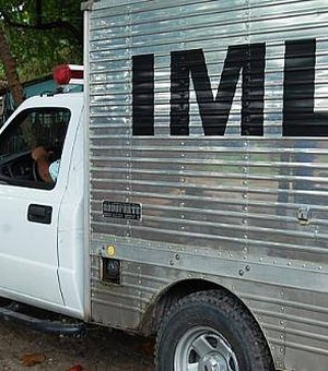 Motorista de van é assassinado dentro de veículo em Inhapi