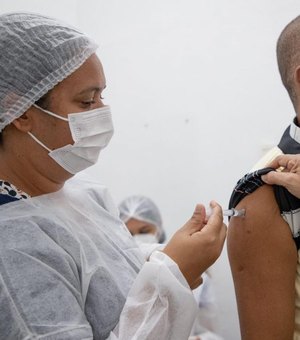 Mais de 13 mil pessoas estão com a segunda dose da vacina atrasada contra a covid-19 em Maceió