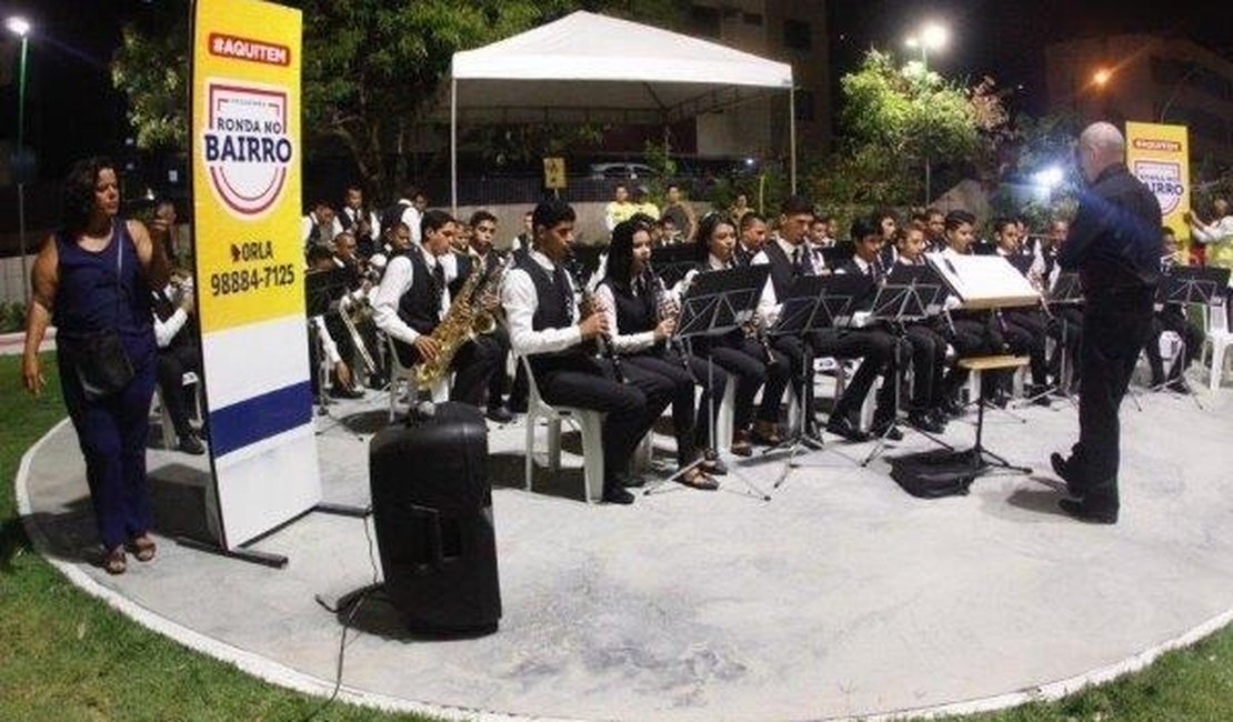 Ronda no Bairro Cultural leva música ao aniversário da Base Comunitária do Jacintinho