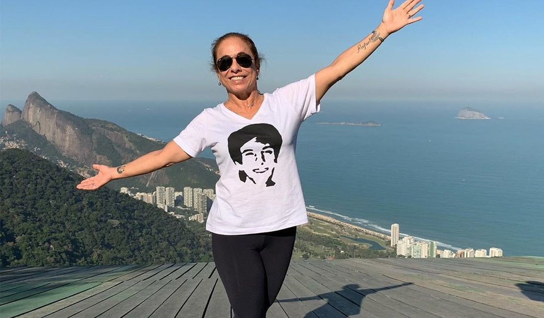 Cissa Guimarães salta de asa-delta em homenagem ao filho: 'Vou voar com o Rafa, gente!'