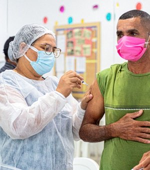 Arapiraca ultrapassa as 70 mil doses de vacinas aplicadas contra a Covid-19