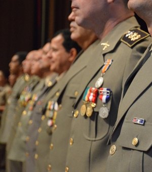 Polícia Militar celebra Dia do Soldado com promoções e outorgas de medalhas