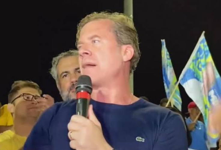 Durante ato com JHC, Marx Beltrão alfineta Rui Palmeira: 'ex-prefeito é irresponsável'