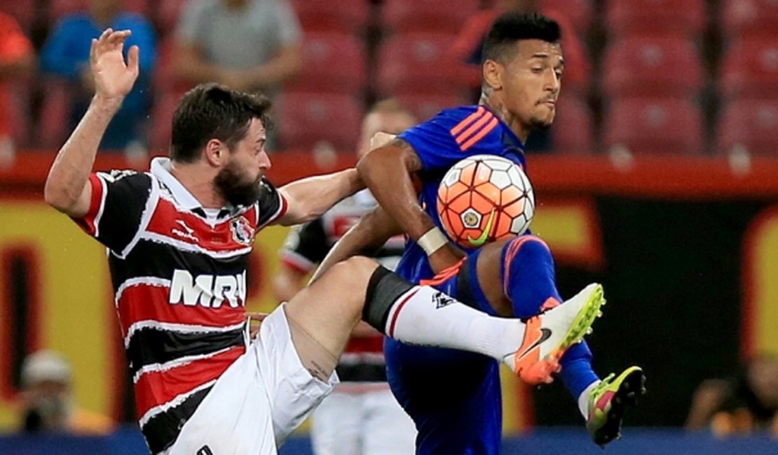 Flamengo dá vexame, Cerro goleia e clássico pernambucano termina zerado