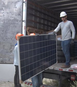 Instalação de sistema de energia solar no Juizado de Santana deve terminar nesta quarta (5)