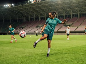 Marta e Pia Sundhage tocam samba: 'O Brasil chegou, avisa lá que vai ter gol!'