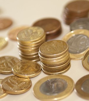 Quase 20% da população ainda guarda moedas em casa, diz Banco Central