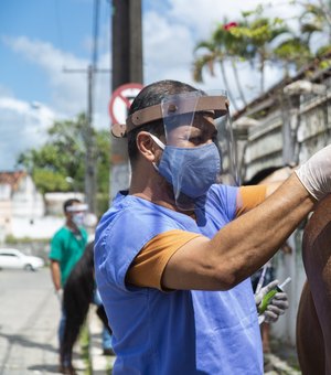 Ação vacina cerca de 50 equinos no bairro de Bebedouro