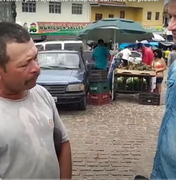 [Vídeo] Feirante roubado em pleno Revéillon pelo ajudante recupera carrinho de picolé utilizado durante o roubo