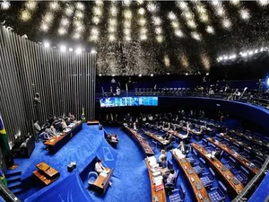 Senado aprova compensação de R$ 27 bilhões a estados e municípios