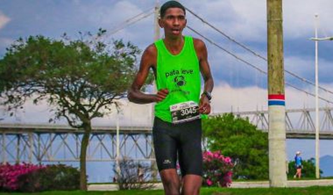 Atleta de penedo busca patrocínio para participar da corrida de São Silvestre na capital paulista