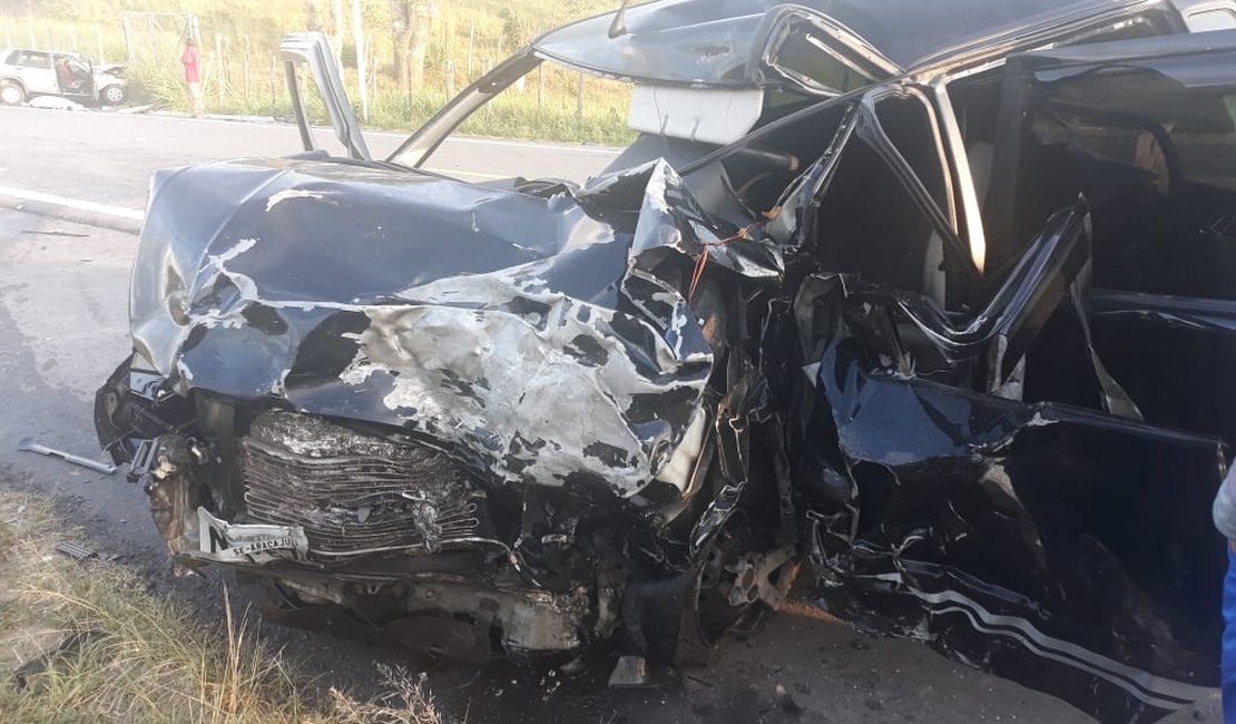 Motoristas morrem após colisão frontal na BR 316, em Maribondo