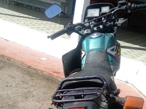 Motocicleta roubada é recuperada às margens da AL-220
