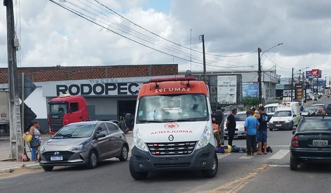 Motociclista sofre acidente na Avenida Lamenha Filho, em Arapiraca