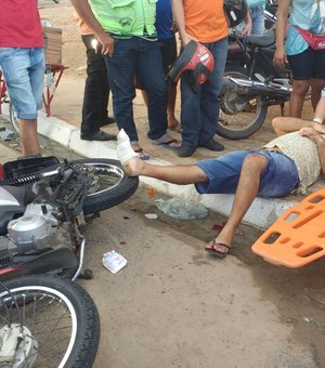 Dono de lanchonete é roubado após ficar ferido em colisão entre motocicletas 