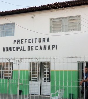 Prefeito de Canapi rescinde todos os contratos com pessoas físicas