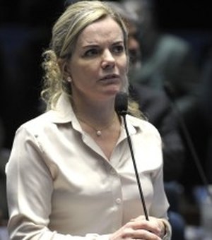 Secretaria do PT repudia texto de jornalista que chama Gleisi de 'Maria Louca'