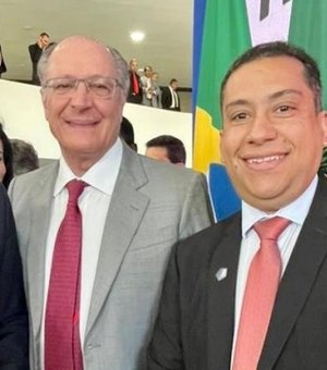 Prefeito Júlio Cezar participa em Brasília do lançamento do novo programa Minha Casa, Minha Vida